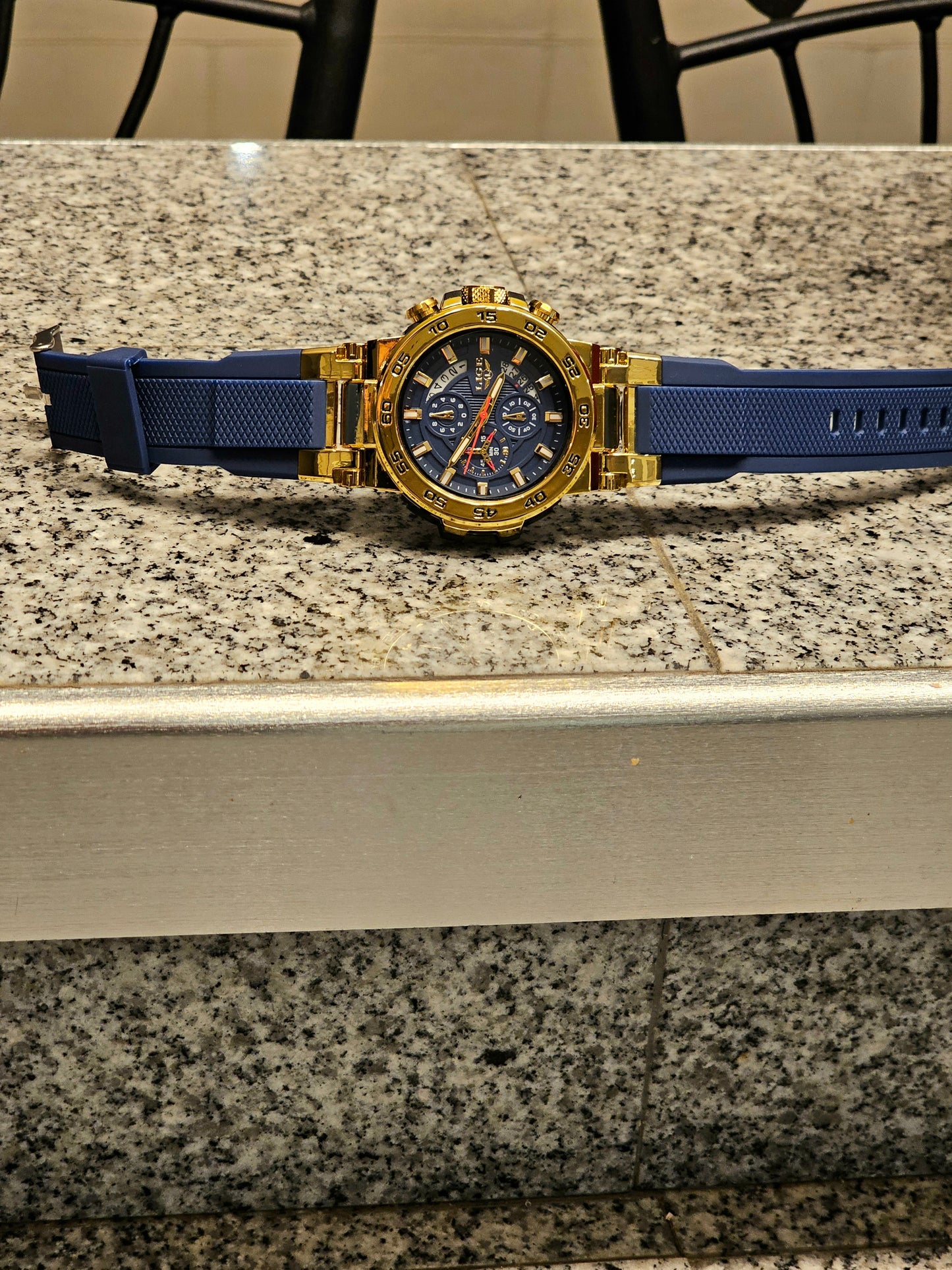 LIGE ChronoSport Gold & Blue Quartz Watch – Bold, Sporty &