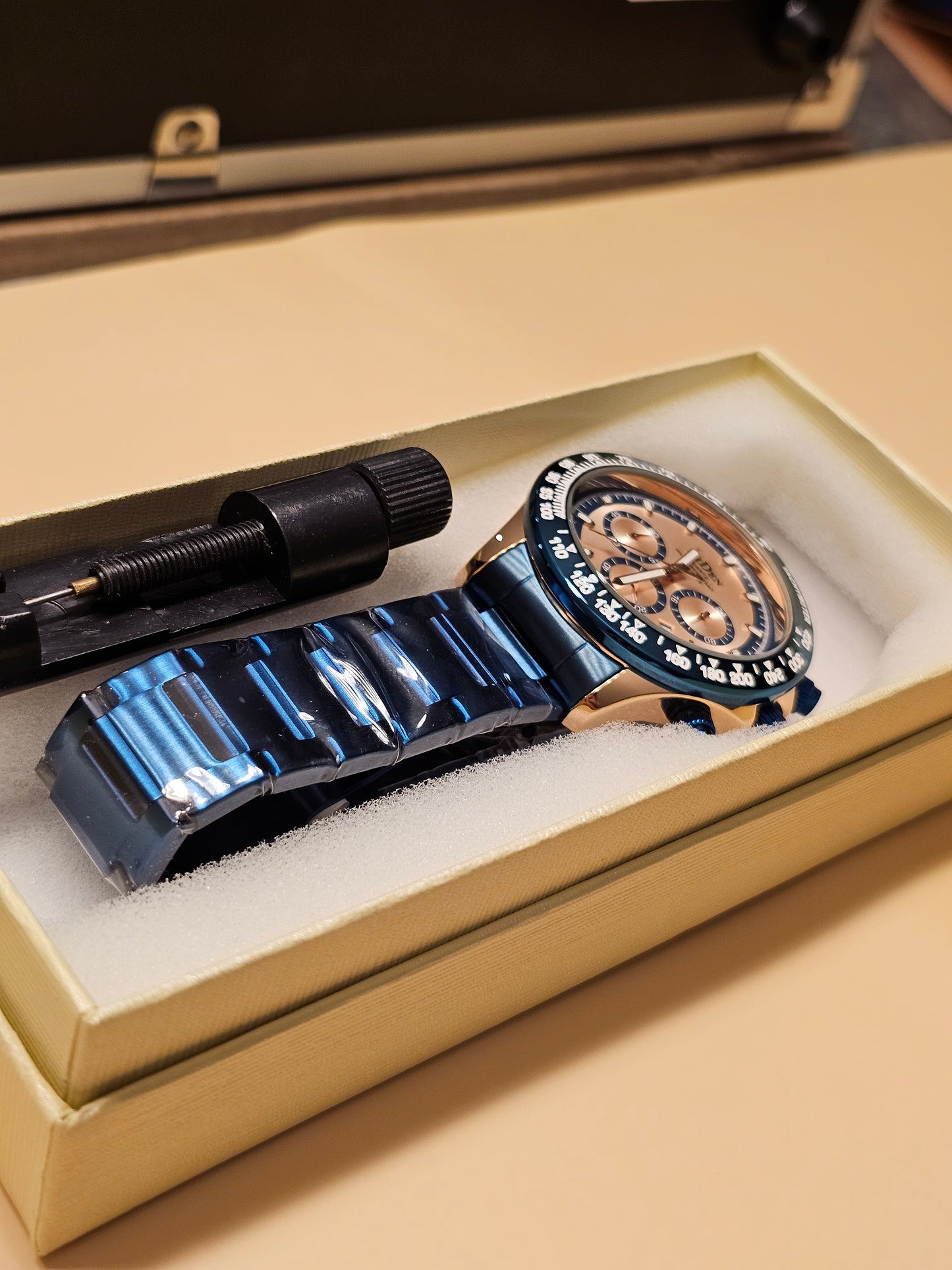 BiDen Men’s Chrono Watch – Multi-Color Collection