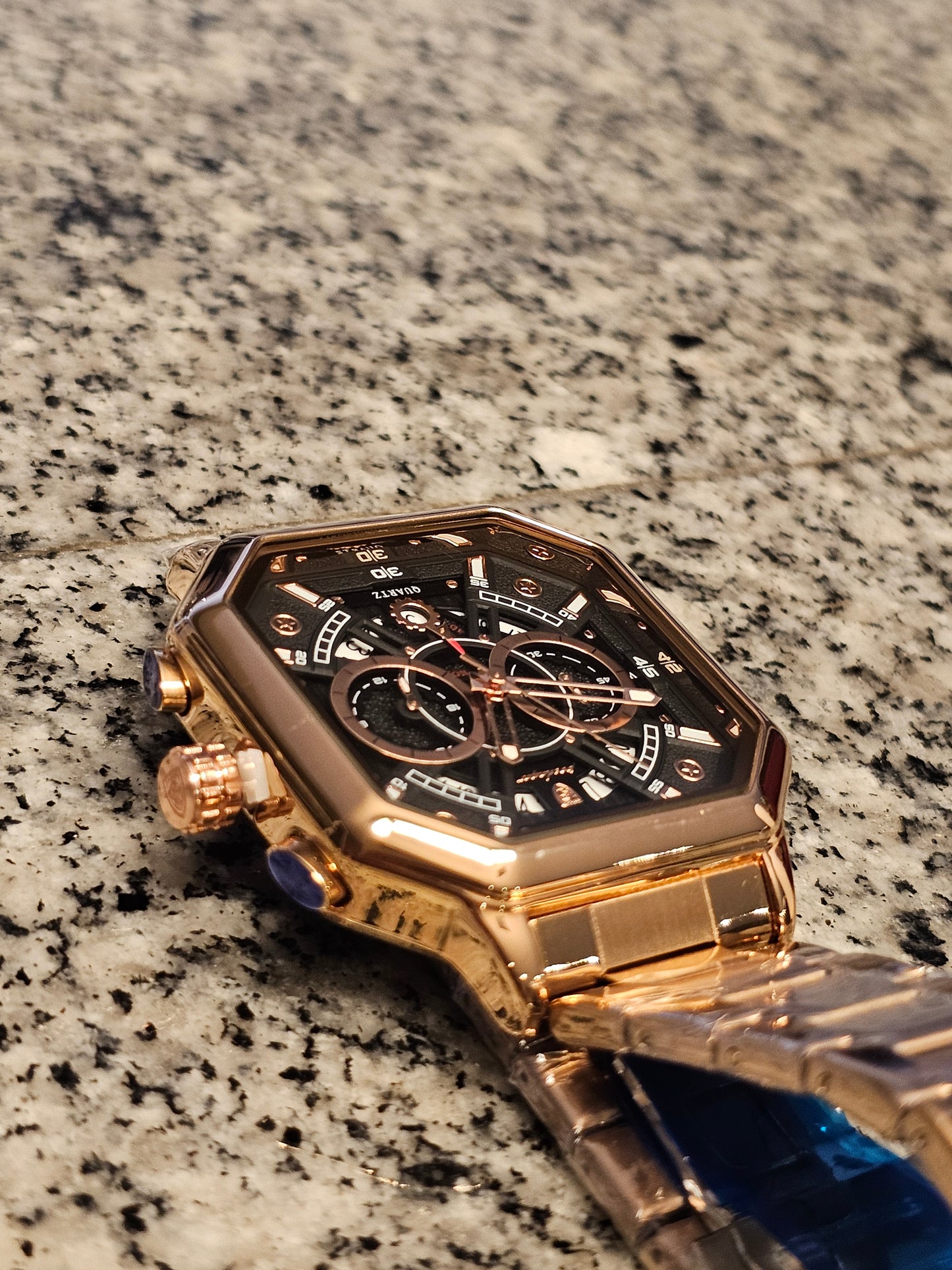 Poedagar Prestige Rose Gold Men's Chronograph Watch – Bold Square Design