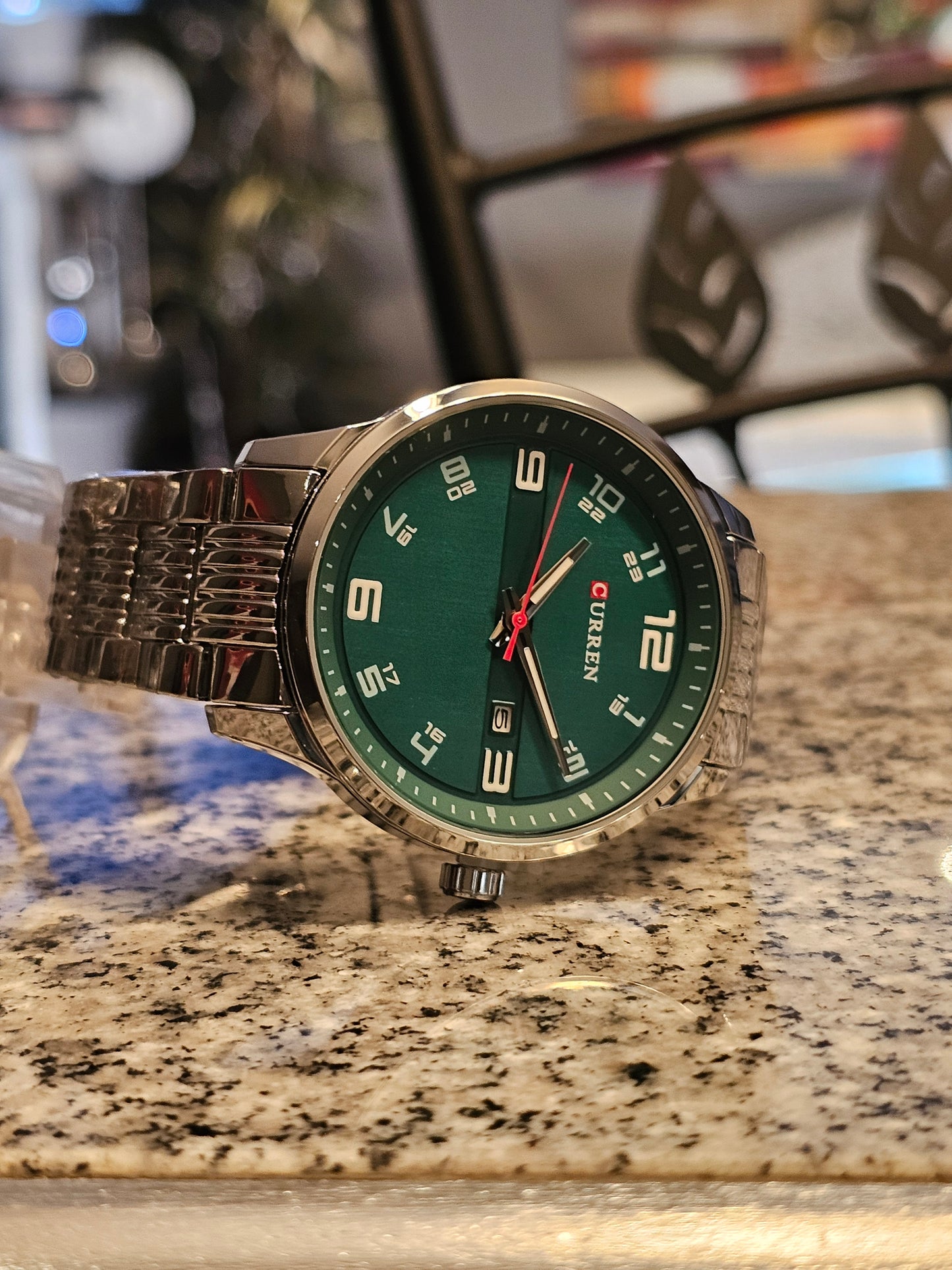 CURREN Classic Green Dial Men's Quartz Watch with Date Display & Silver Steel Strap
