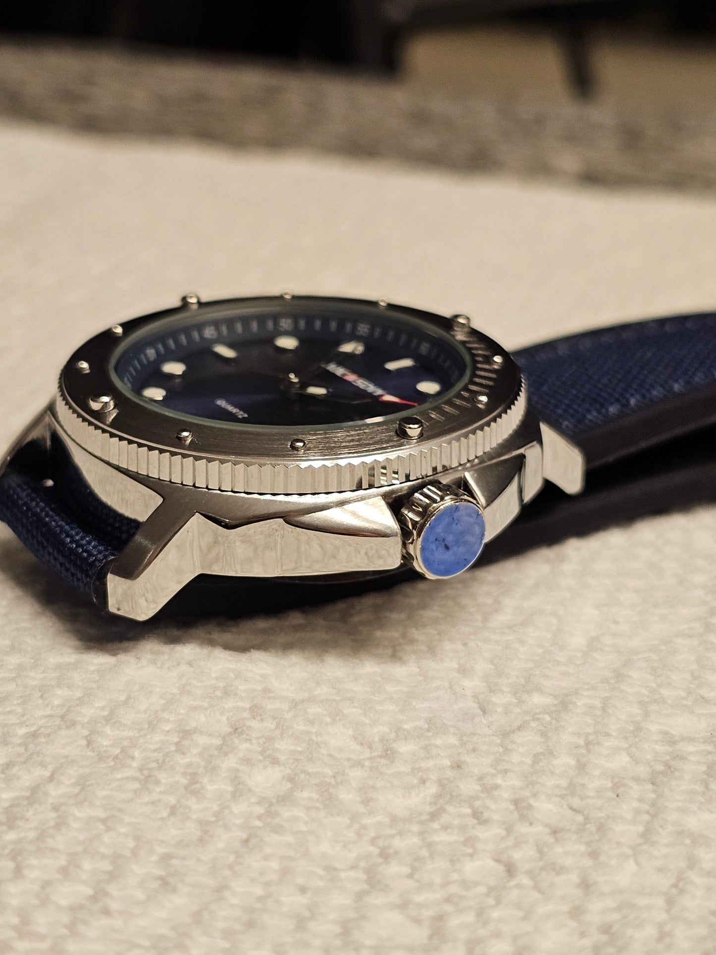 AOCASDIY Steel Edge Sport Watch – Blue Dial | Quartz Movement