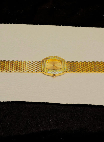 Halalassi Radiant Gold Textured Women's Watch – Bold &amp; Elegant