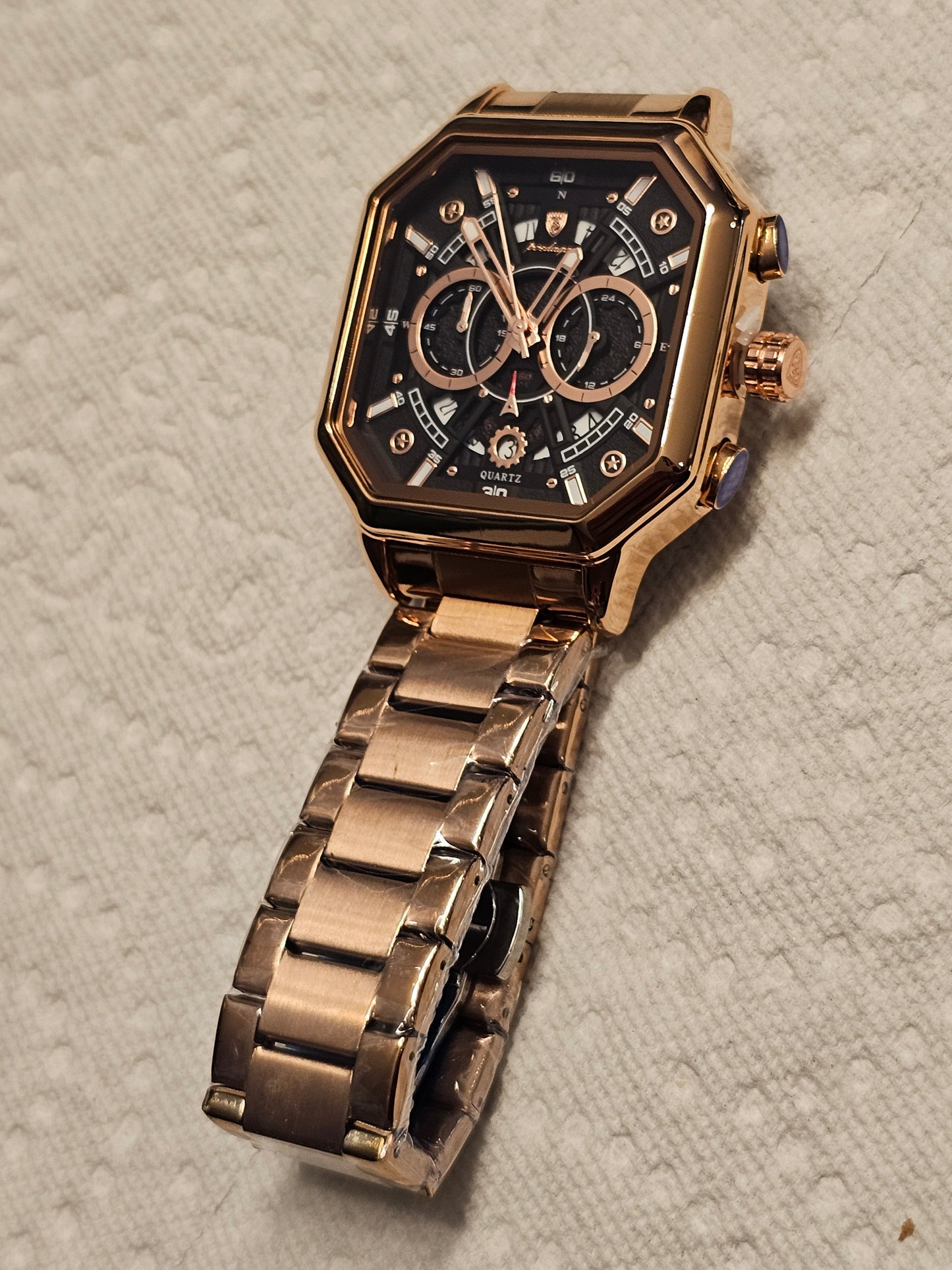 Poedagar Prestige Rose Gold Men's Chronograph Watch – Bold Square Design