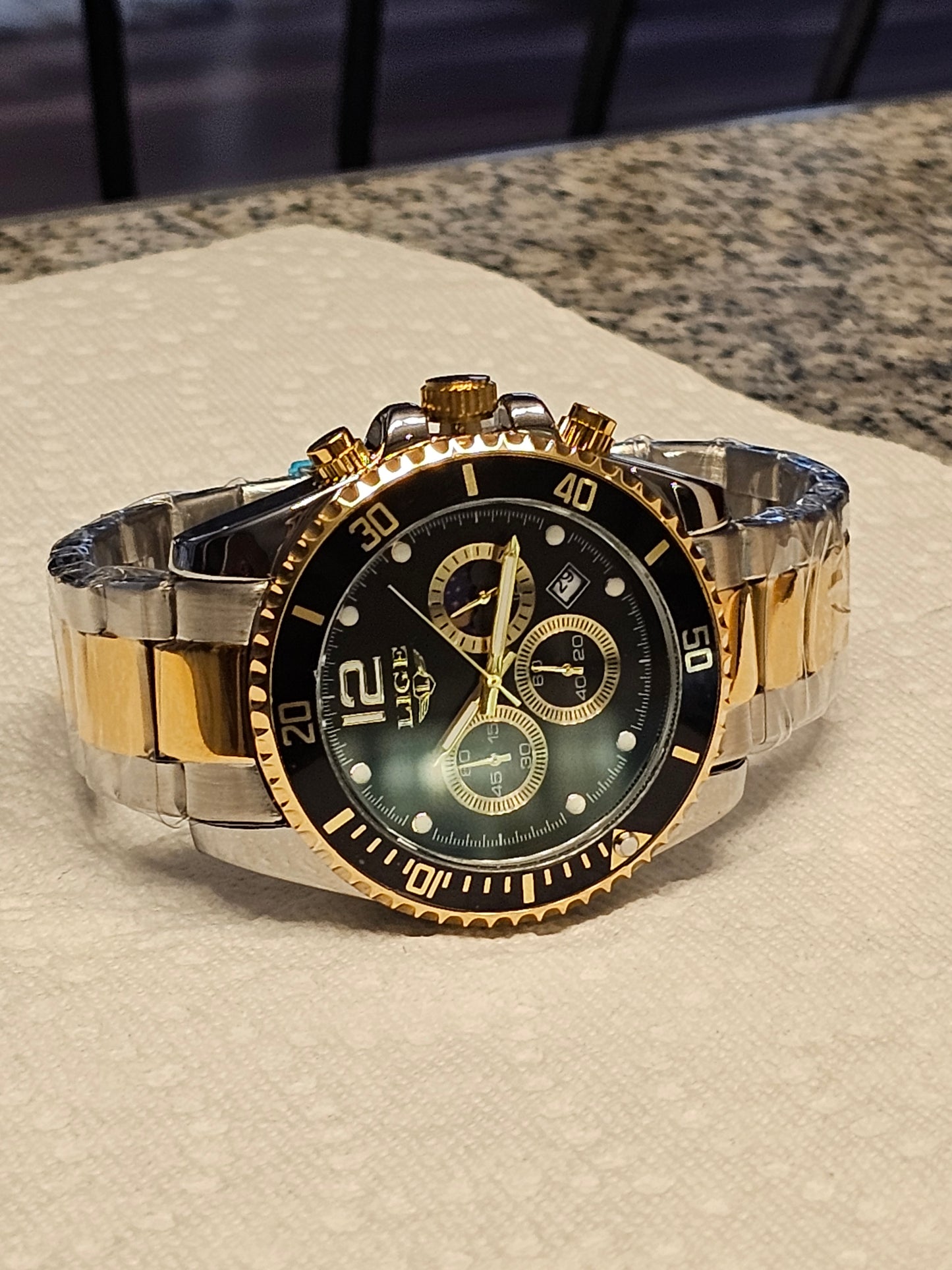 LIGE Luxury Chronograph Watch for Men – Bold Design in Black or Blue