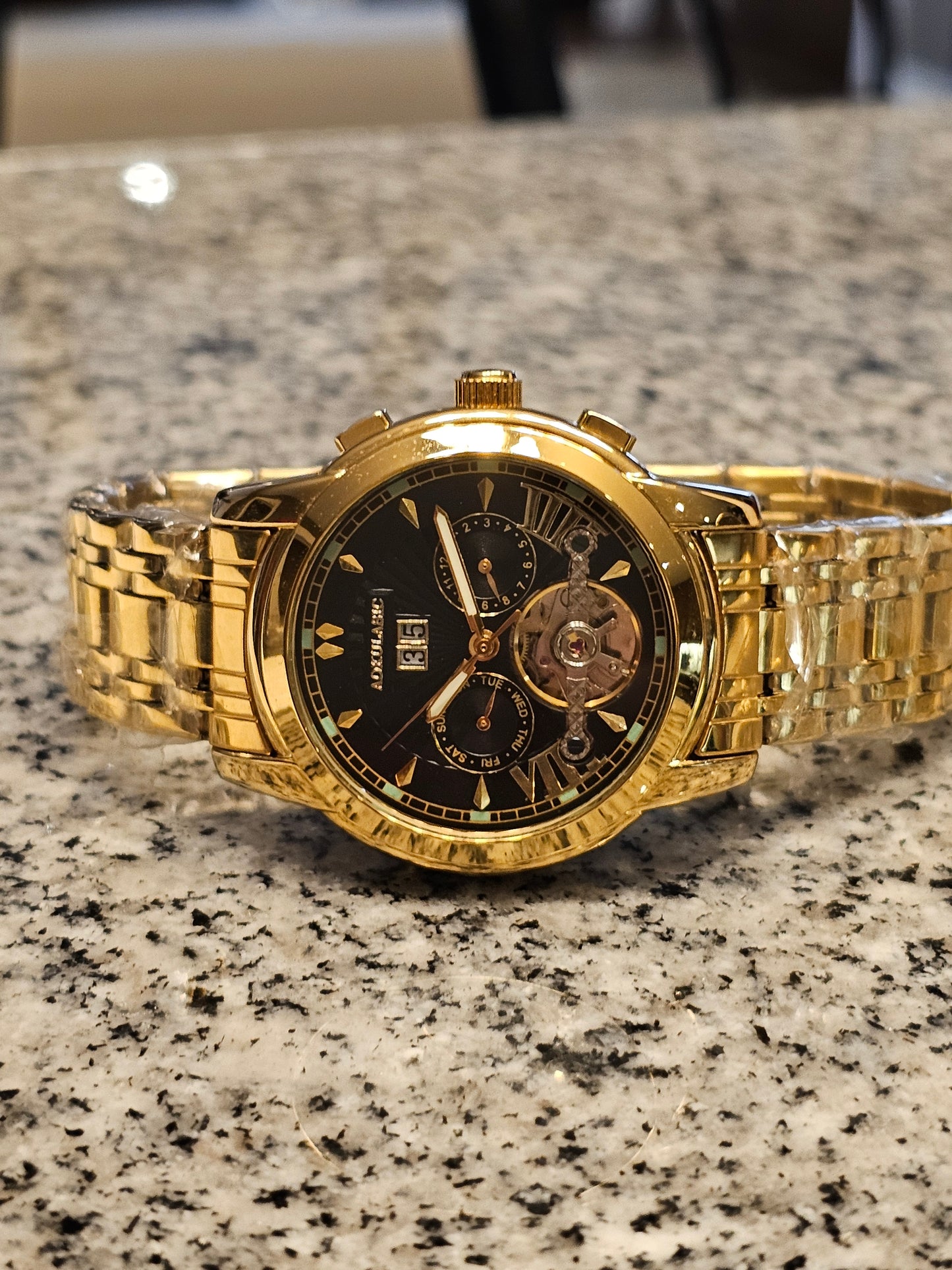 Golden Majesty – Open-Heart Automatic Men's Watch