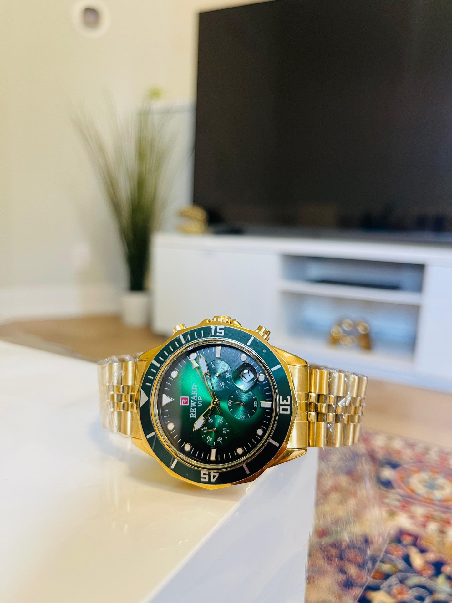 REWARD VIP Gold & Green Chronograph Men's Quartz Watch